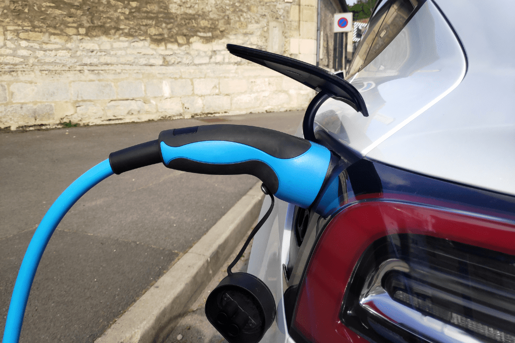 Carros elétricos em JF